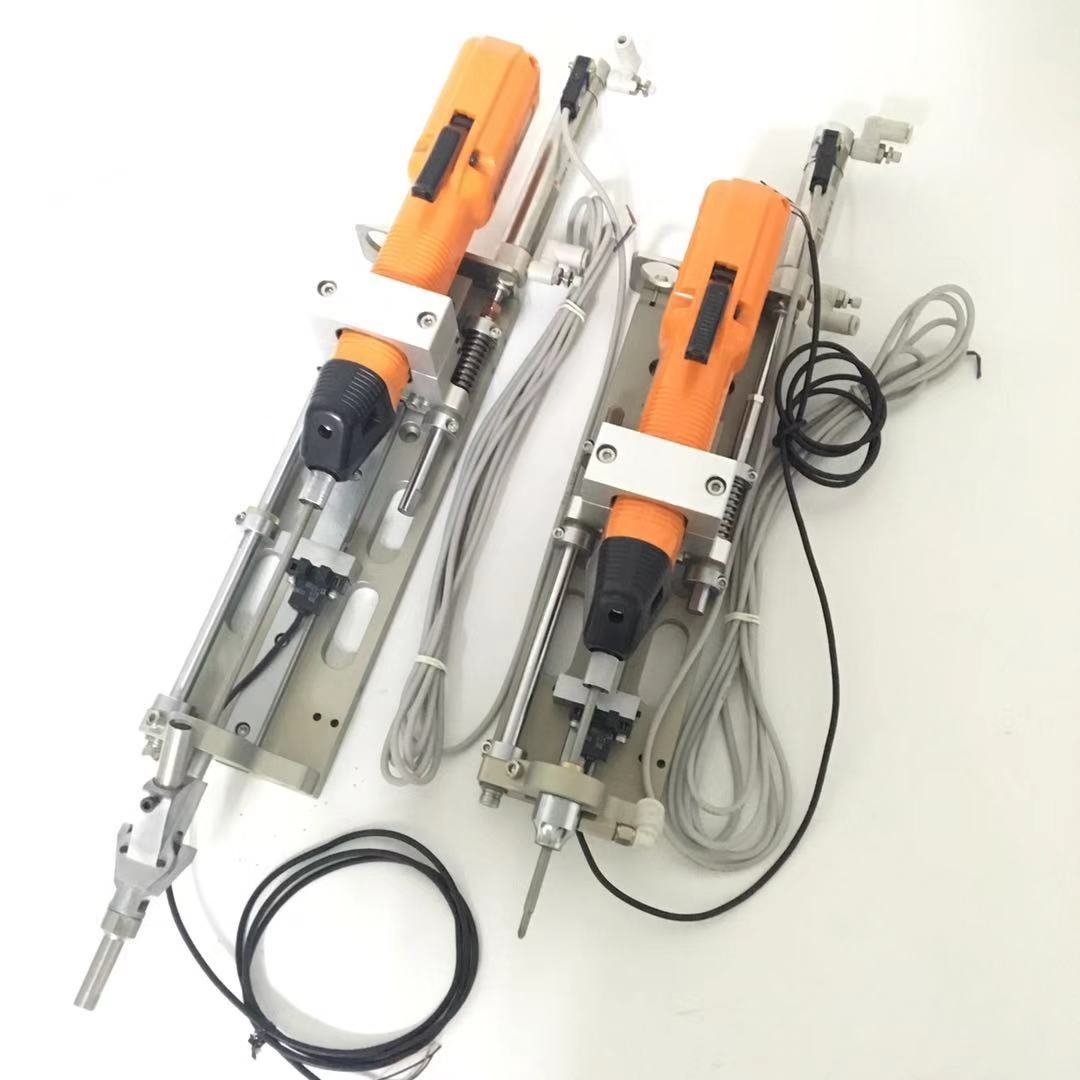 Self-feeding Screwdriver Set 3 Self-feeding Screwdriver Set 1